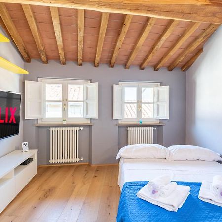Casa San Paolino Dentro Le MuraElegant Flat Wifi E Selfcheckin Lucca Dış mekan fotoğraf