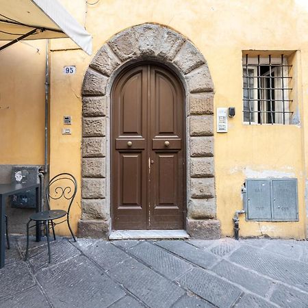 Casa San Paolino Dentro Le MuraElegant Flat Wifi E Selfcheckin Lucca Dış mekan fotoğraf