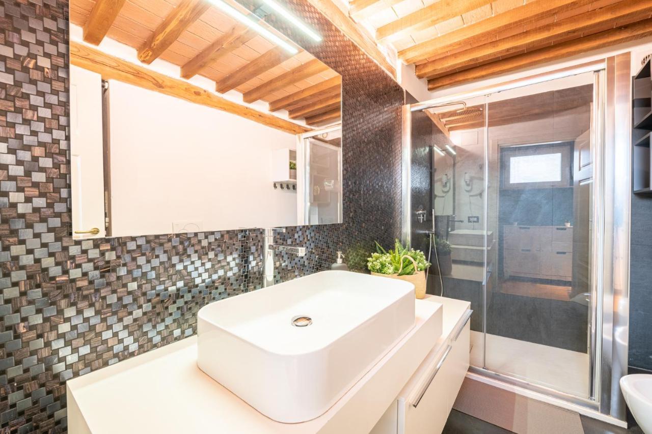 Casa San Paolino Dentro Le MuraElegant Flat Wifi E Selfcheckin Lucca Dış mekan fotoğraf