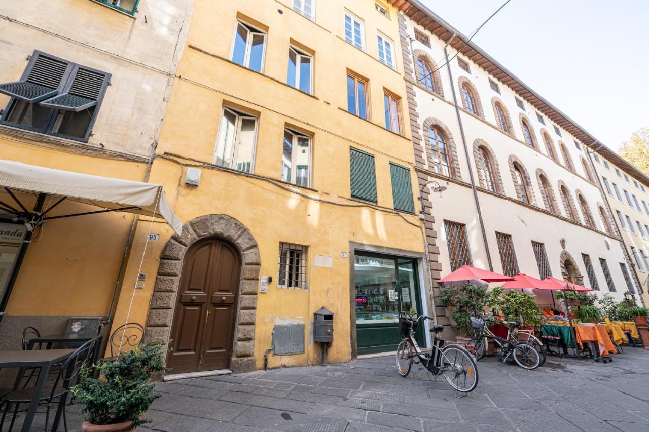 Casa San Paolino Dentro Le MuraElegant Flat Wifi E Selfcheckin Lucca Dış mekan fotoğraf